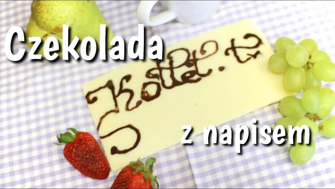 Jak zrobić literki z czekolady na tort - proste i efektowne sposoby