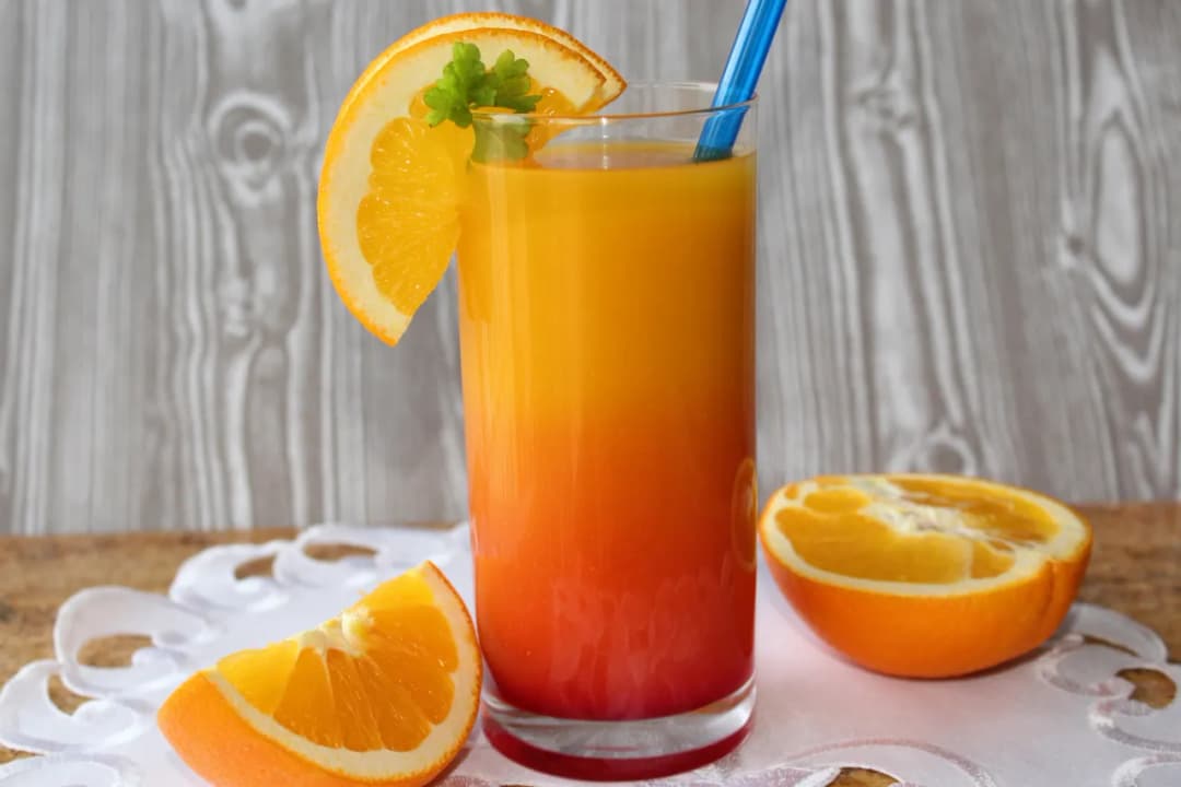 Najlepsze drinki z grenadiną i sokiem pomarańczowym, które musisz spróbować