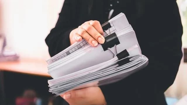 Jak napisać datę w piśmie urzędowym, aby uniknąć błędów?